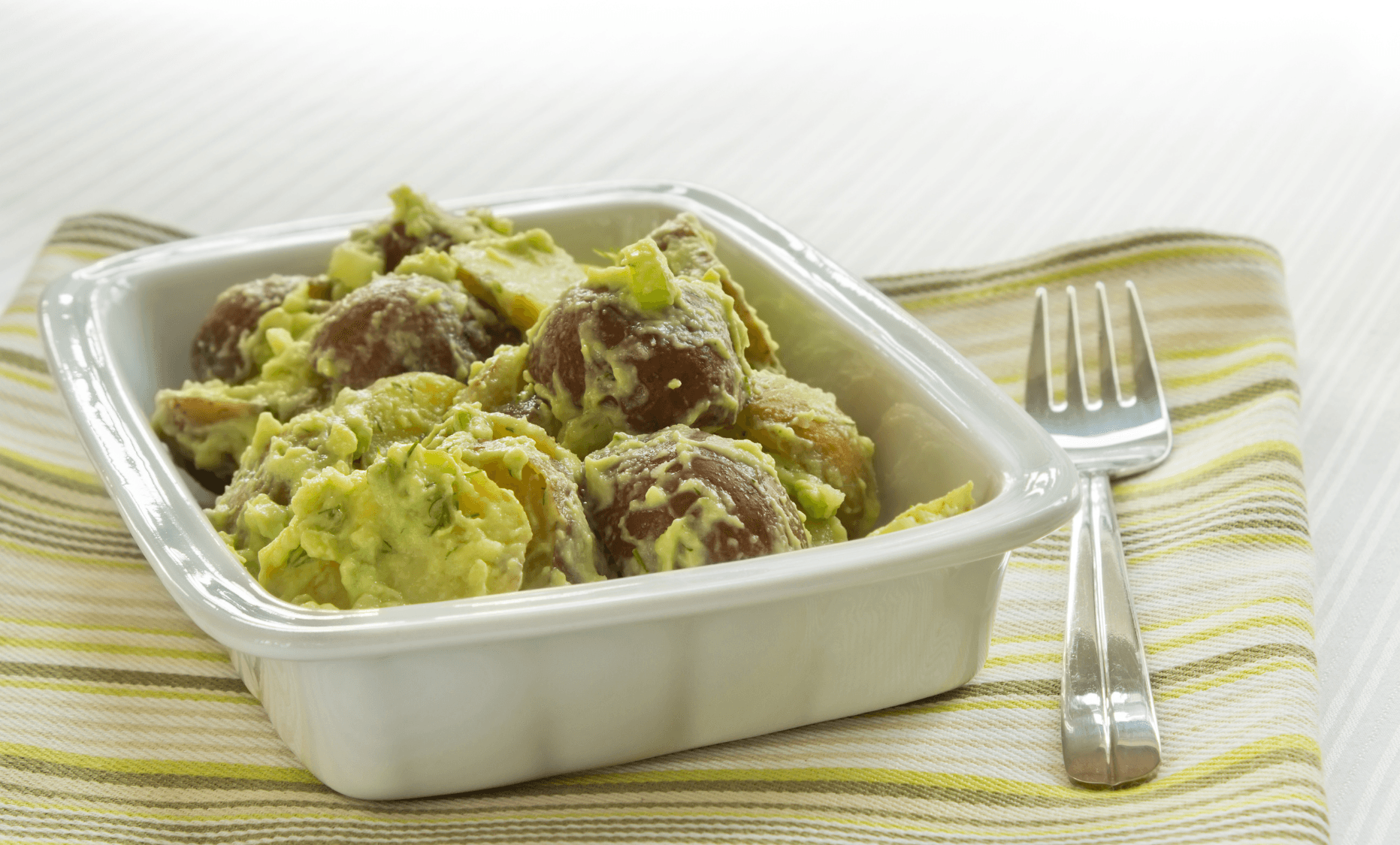 93 Ensalada de Papa con Guacamole.png