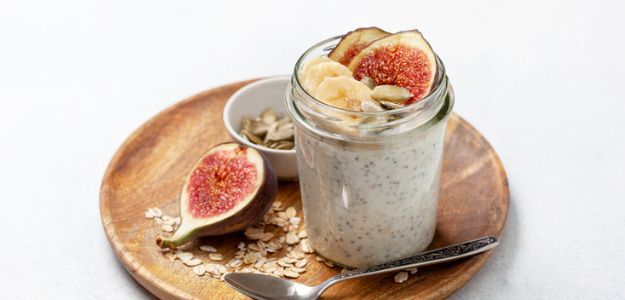 Avena Overnight Proteica con Higo, Plátano y Semillas