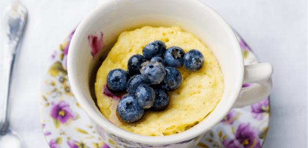 Mugcake de Avena con Arándanos.png