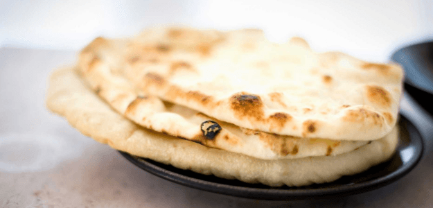 Pan Naan (con yogurt) en sartén.png