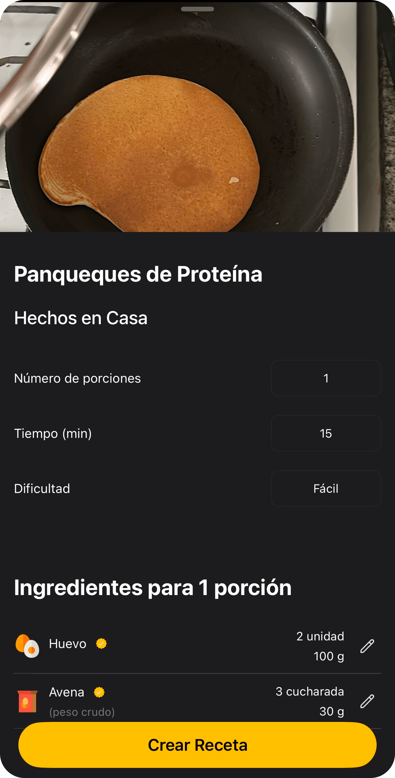 Receta de panqueques de proteína con ingredientes y preparación