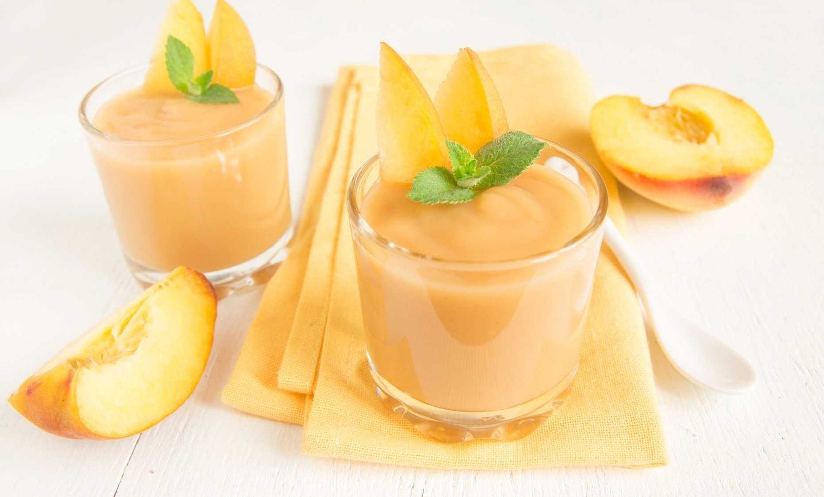 Vegan Peach and Almond Protein Milkshake.jpg