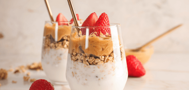Yogurt con fresas.png