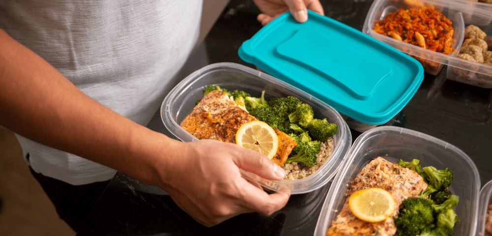 Should You Eat Before Weight Training to Boost Your Performance?