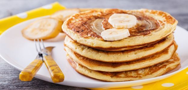 Banana Oatmeal Protein Pancakes