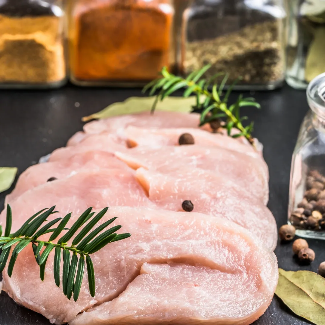 Pechuga de pavo, 23.3 g de proteína por cada 100 g