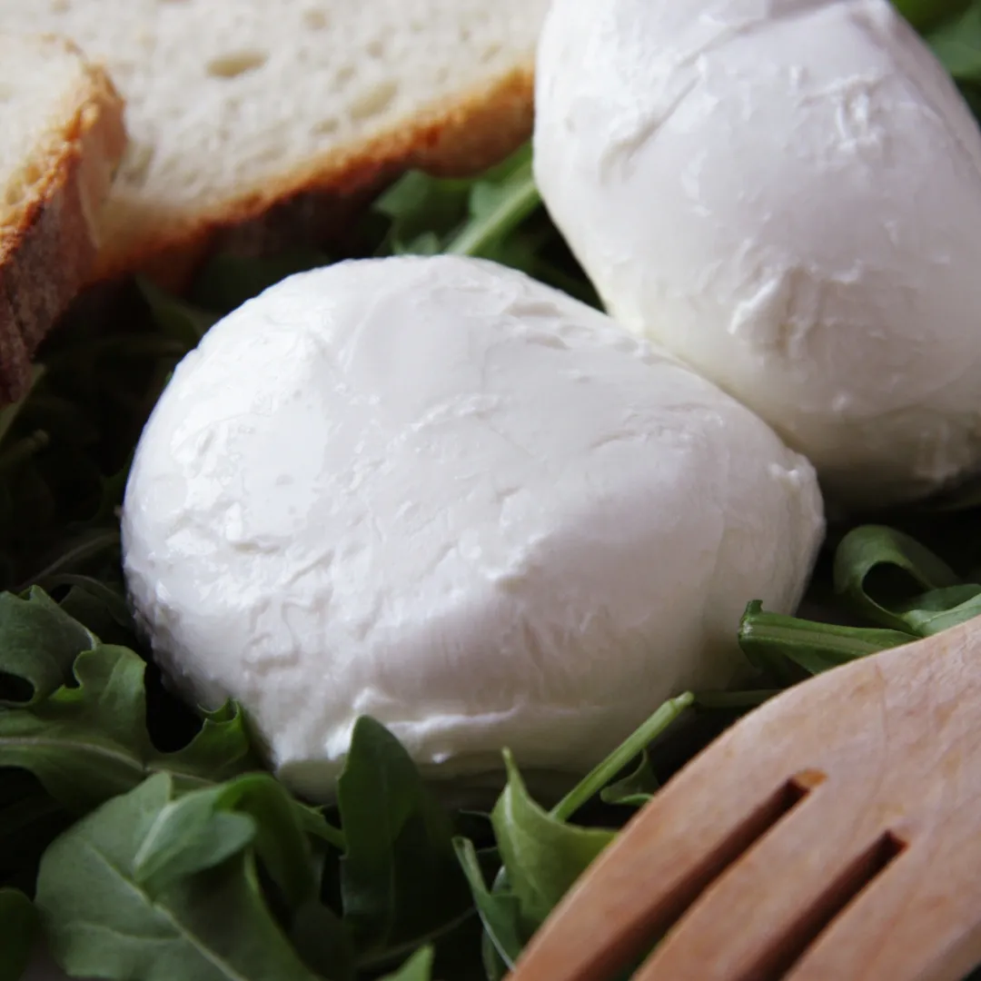 Queso Mozzarella, 22.2 g de proteína por 100 g